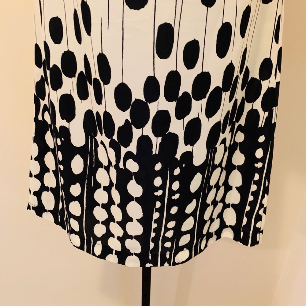 Black and White Dress 👗 - Picture 3 of 8